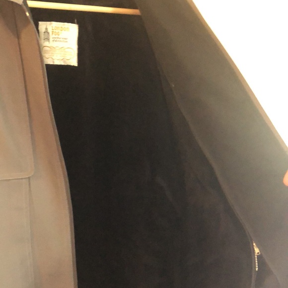 Vintage London Fog grey jacket w/inner liner. - Picture 6 of 11